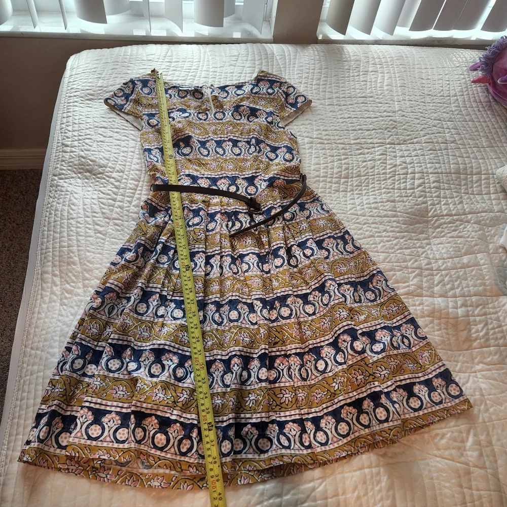 Chic Patterned Women's Skirt Set